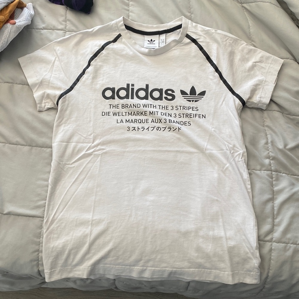 Adidas tee shirt - Picture 1 of 3